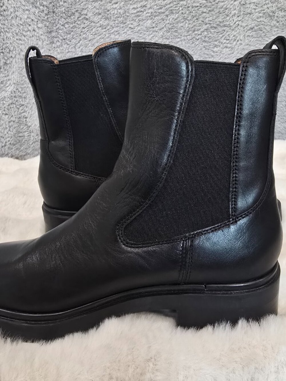 Madewell The Wyckoff Chelsea Lugsole Boot Black Leather Women's Size 7.5 NN020 - Picture 9 of 9